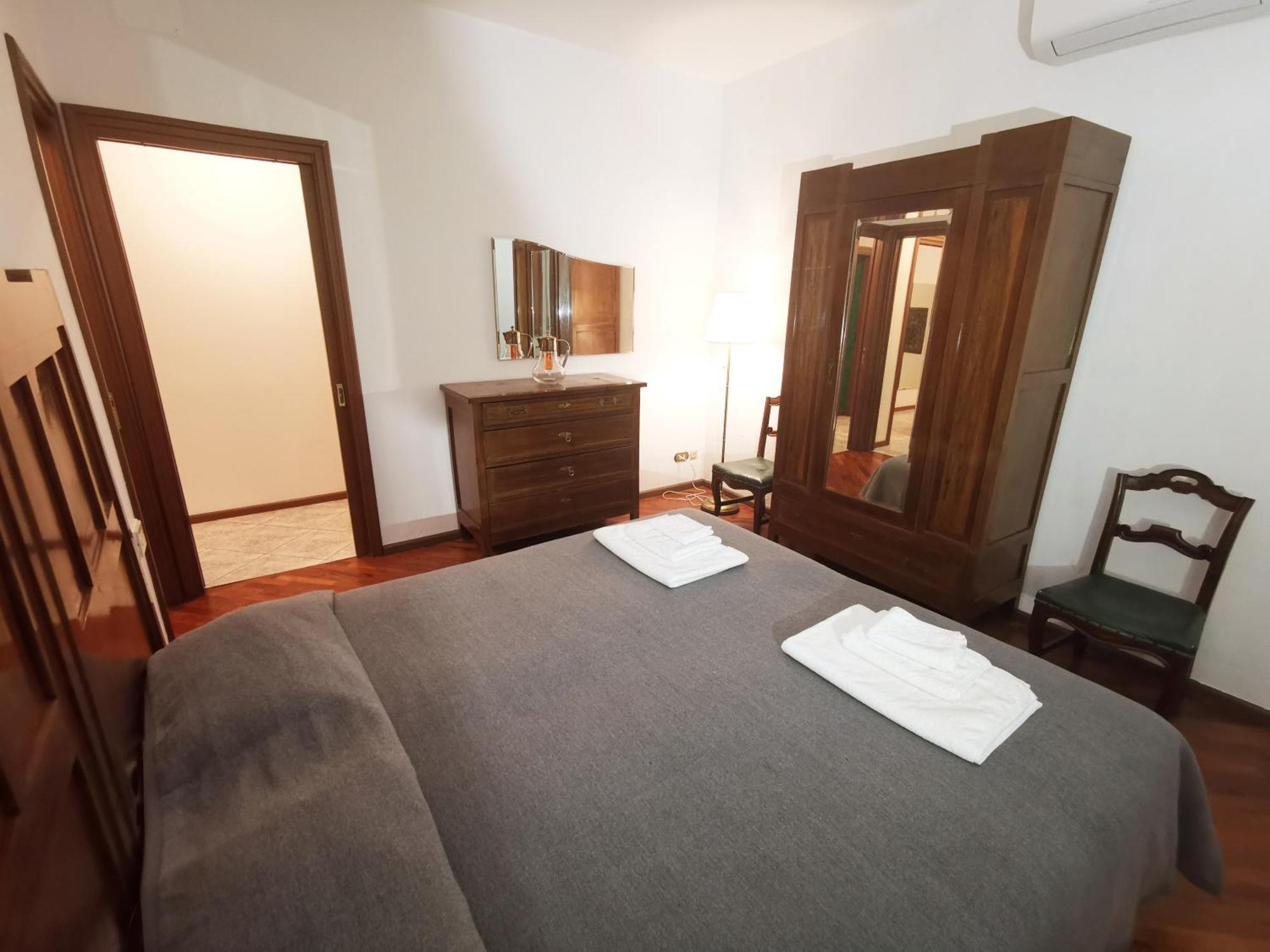 Appartement Elegant Historic Large House On Lake Como à Gravedona Chambre photo