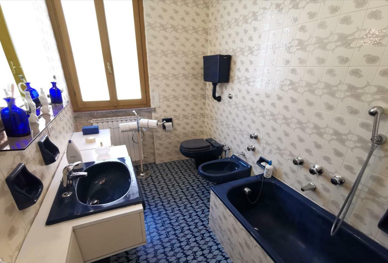Appartement Elegant Historic Large House On Lake Como à Gravedona Extérieur photo